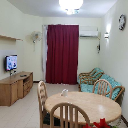Home Stay Bayu Emas Appartment, Batu Feringgi Εξωτερικό φωτογραφία