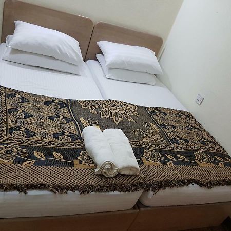 Home Stay Bayu Emas Appartment, Batu Feringgi Εξωτερικό φωτογραφία