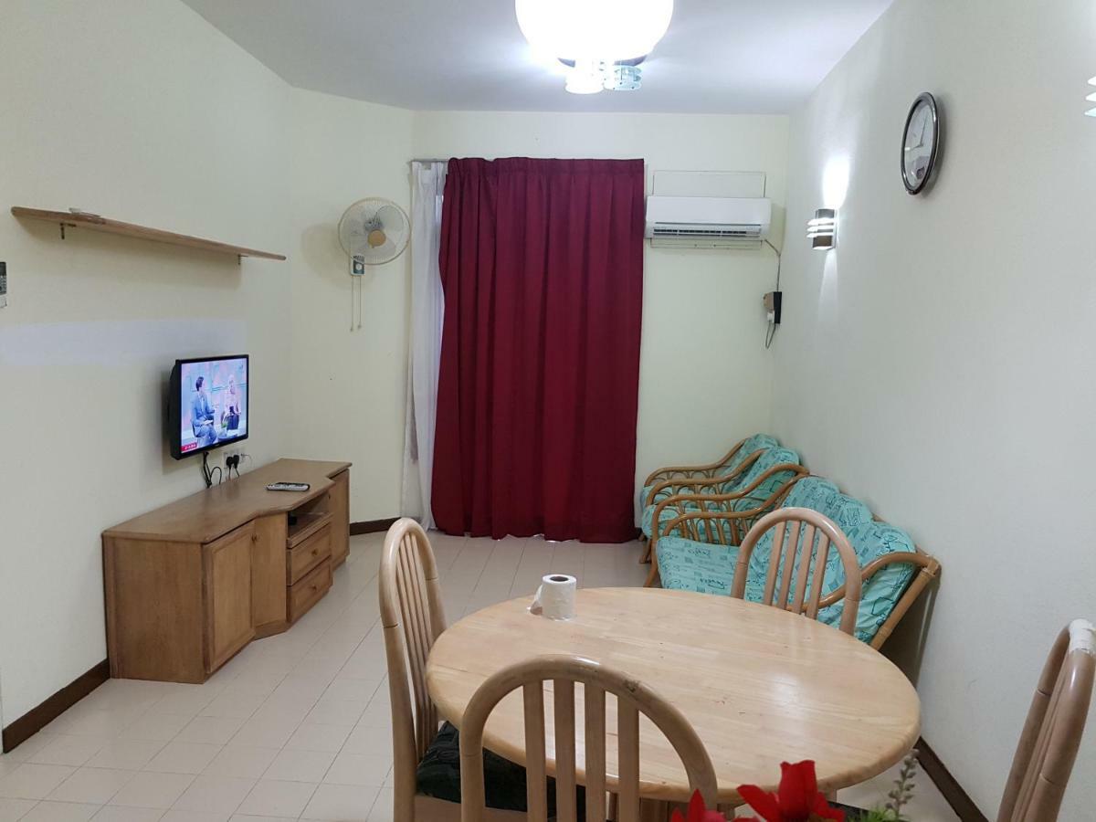 Home Stay Bayu Emas Appartment, Batu Feringgi Εξωτερικό φωτογραφία